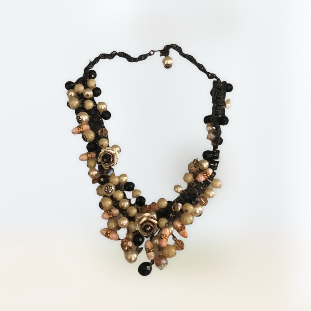 Vintage Pearl Floral Chunky Necklace